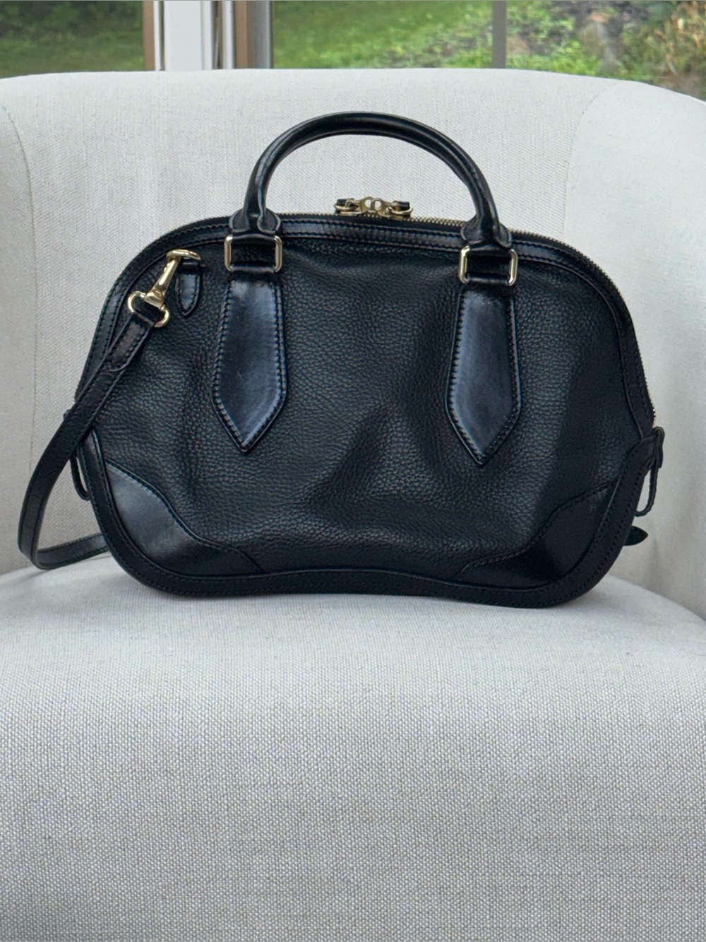 Black Burberry Orchard Leather Handbag with Gold Tone Hardware - Picture 3 of 13